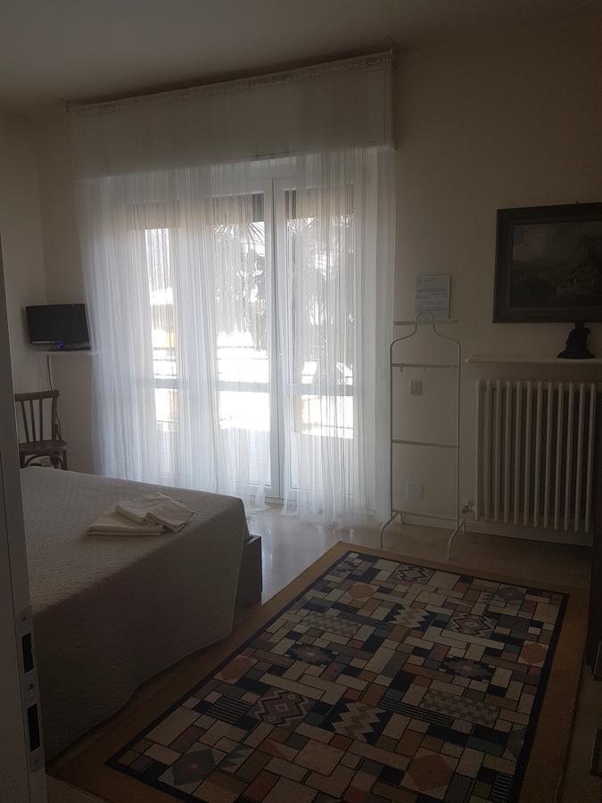 Bed and Breakfast Ai Due Vecchi Ulivi à Garlate Extérieur photo