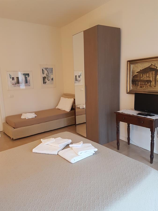 Bed and Breakfast Ai Due Vecchi Ulivi à Garlate Extérieur photo